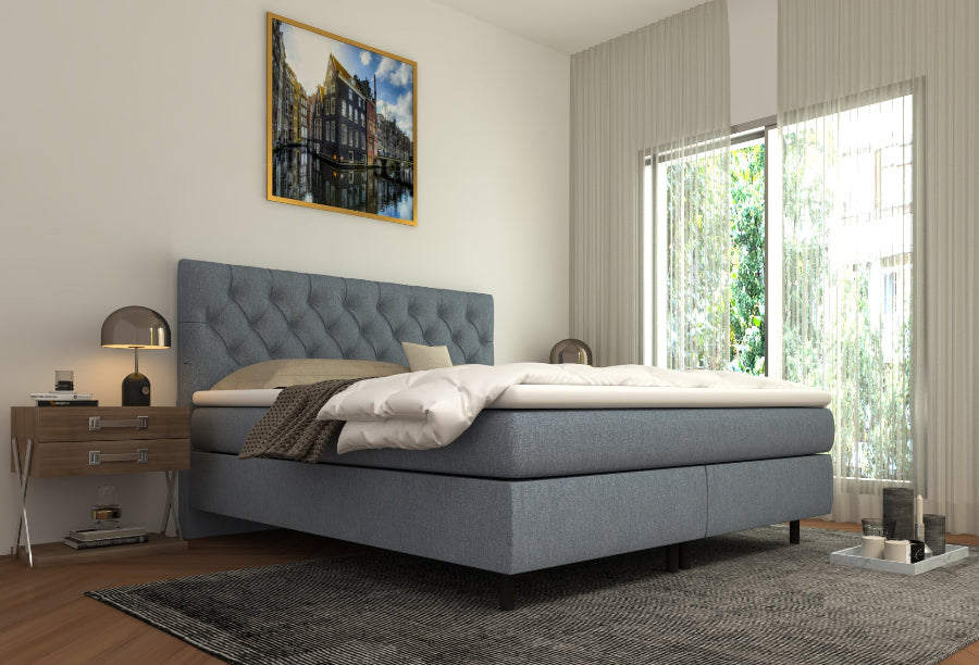 Boxspring Elegance Lichtblauw - Inclusief een Gecapitonneerd hoofdbord - Gratis Levering