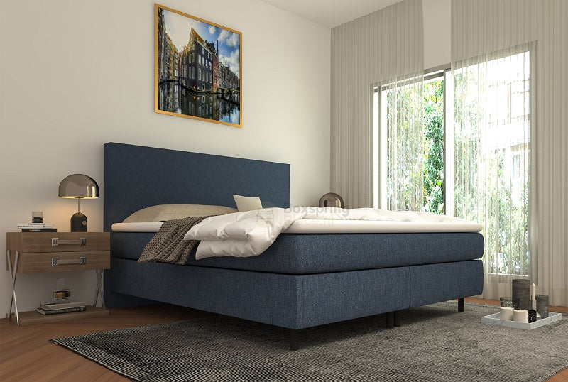 Boxspring Miracle Donkerblauw - BoxspringPlace. Boxspring 180x200. Boxspring 160x200. Boxspring 140x200. Goedkope boxspring. Boxspring sale. Boxspring compleet. Boxspring met topper. Boxspring pocketveringmatras. Boxsprings 140x200. Boxsprings 160x200. Boxsprings 180x200. Boxspring kopen. Boxsprings kopen. Boxspring bed. Boxsprings aanbiedingen. Boxspring aanbieding. Boxspring. Boxsprings.